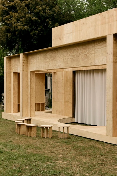 Forum Des Vestiges / Pratique Architecture + fanum architecture - Installations & Structures