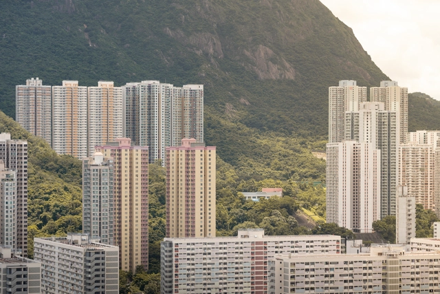 How Dense Is Too Dense?  The Future of Social Housing in Metropolises - Featured Image