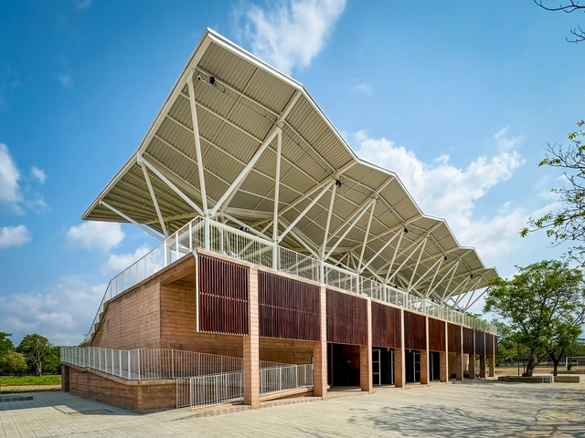 Centro Esportivo Zanatepec / AIDIA STUDIO - Fotografia de Exterior, Recreação  E Treinamento, Fachada