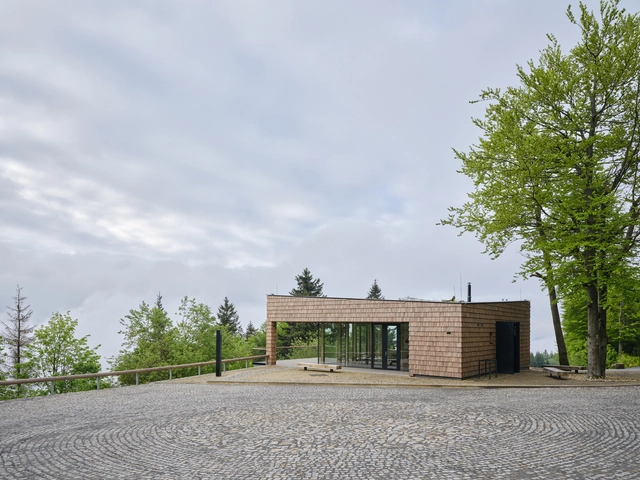 Pustevny Gateway Center / henkai architekti - Visitor Center