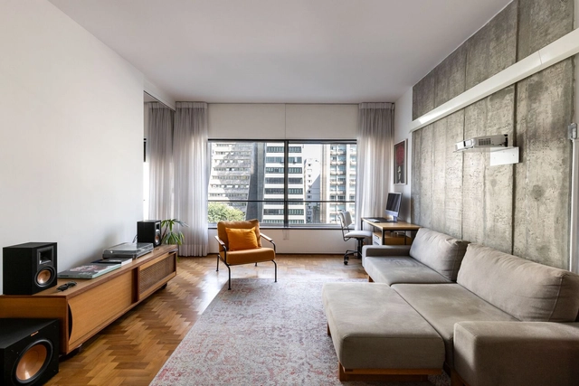 Apartamento Paulicéia / Estúdio Brasileiro de Arquitetura + Ateliê AU - Fotografia de Interiores, Apartamentos, Mesa, Cadeira