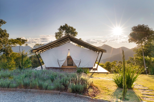 Glamping  / Diego Raposo + Arquitetos - Alojamentos