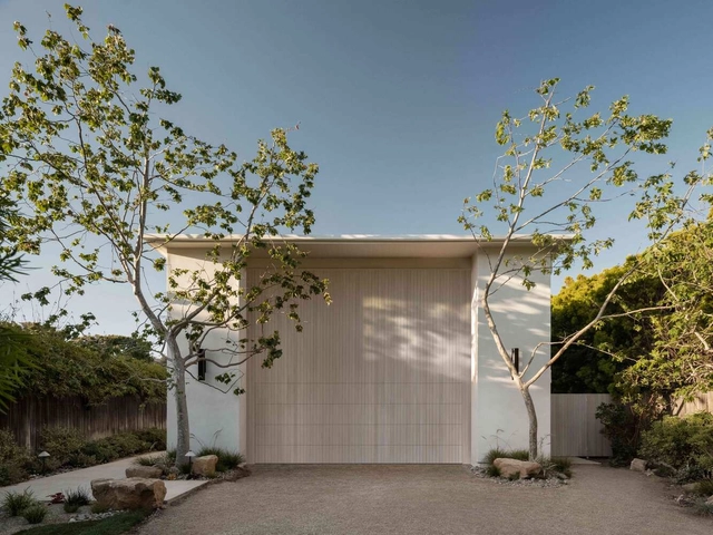 Malibu Colony Road House / Warren Garrett - Houses