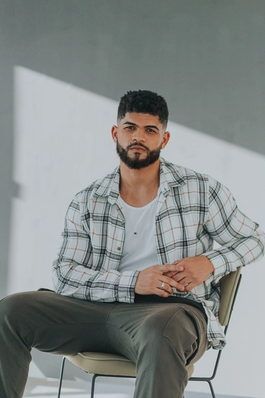 A Sala Preta: Mentoria Gratuita para Arquitetos Negros por João Gabriel - Imagem de Destaque