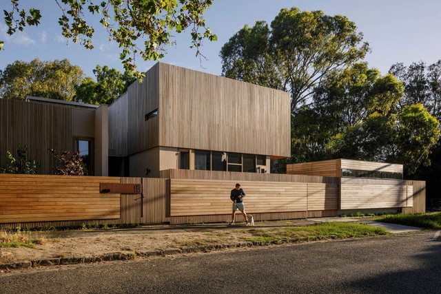 Casa Music Box / Multiplicity - Casas