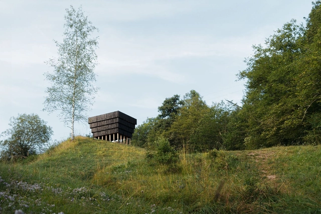 La Suie Cabin / Marina Poli + Philippe Paumelle + Richard Trézeux - Pavilion