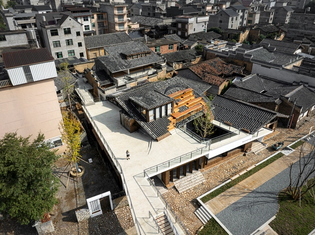 Centro Cultural Dabu Village / Cocoon Studio - Renovação