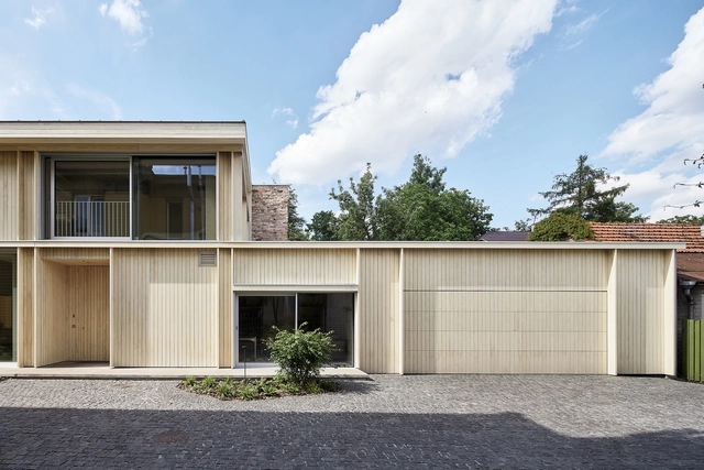 A House in Žverynas   / Inblum Architects - Exterior Photography, Houses, Door, Facade