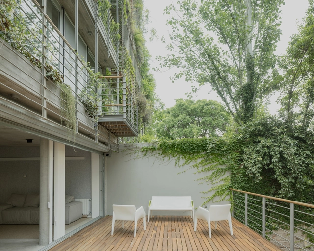 Balcony Design for Urban Living: A Comprehensive Guide - Featured Image