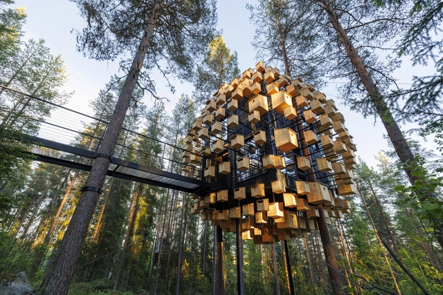Discovering Remote Retreats: 20 Projects Showcasing the Appeal of Nature-Set Accommodations - Featured Image