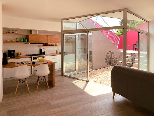 PH Ramos / PH TIPO CASA - Fotografía interior, Casas, Puerta, Mesas, Sillas, Encimera