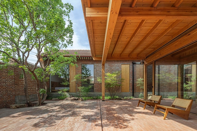 Contemporary Yet Traditional Courtyards: Enhancing Living Spaces in 10 Chinese Residential Projects  - Featured Image