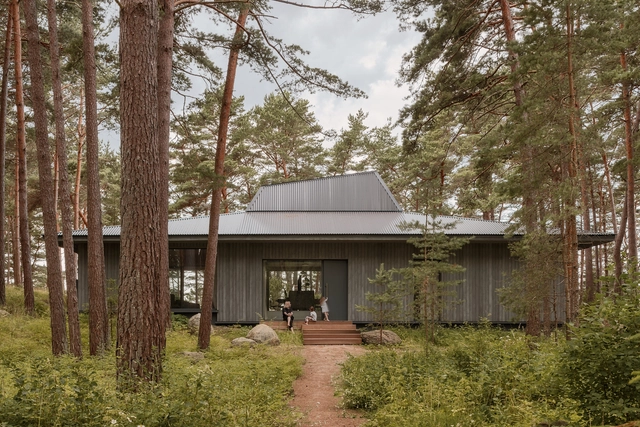 Casa UZV / OAD - Open Architecture Design - Fotografia de Exterior, Casas, Fachada, Porta, Floresta