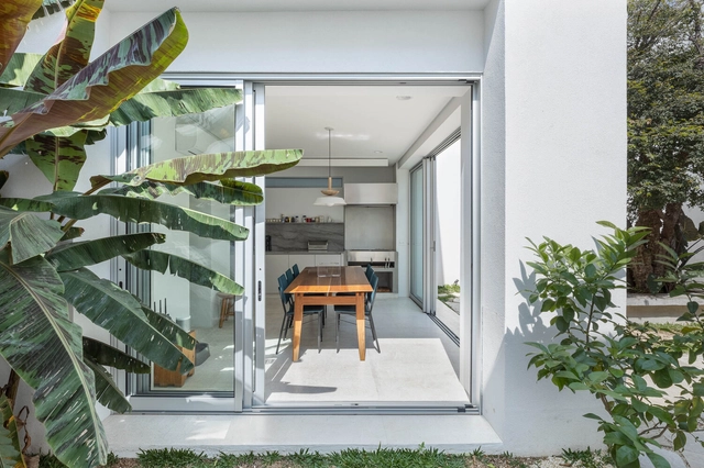 Casa Colossi / Peninsula Arquitetura - Fotografia de Interiores, Renovação, Fachada, Cadeira