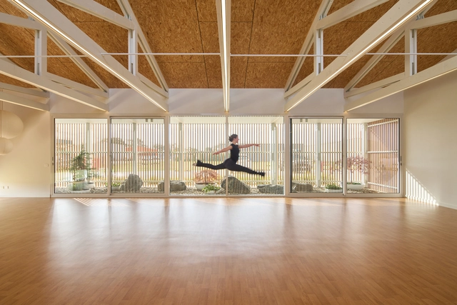 Centro de Saúde Integrada / Sarah Lake Architects - Fotografia de Interiores, Bem  Estar, Viga