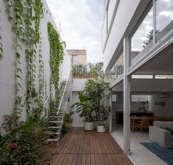 Casa Olaguer y Feliú / BAS + Oszurkiewicz + Carracedo - Fotografía exterior, Casas, Fachada