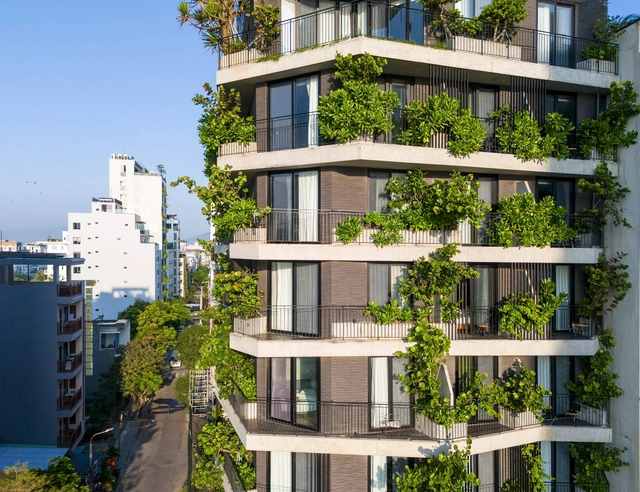 Taiyo Service Apartments / Ho Khue Architects - Apartments