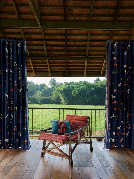 Elevating Interior Spaces With Modern Textile Craftsmanship - Featured Image