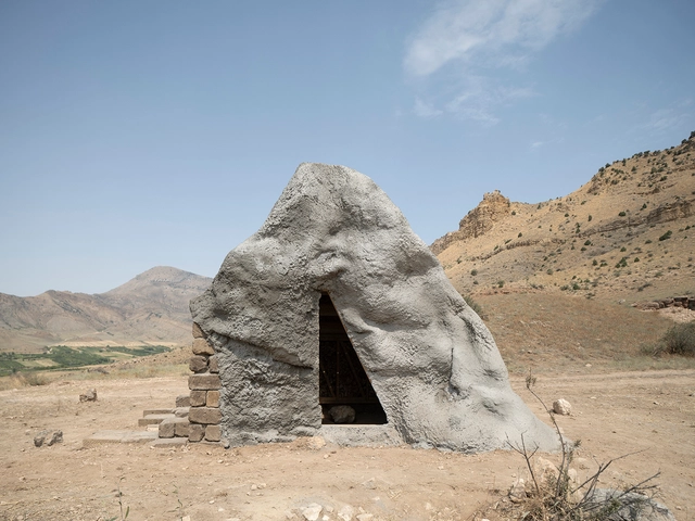 Refugio Séraphin de Urtsadzor / BUREAU (Daniel Zamarbide, Carine Pimenta, Galliane Zamarbide) + NPATAK - Instalaciones Y Estructuras