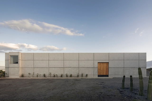 Oficinas CLJ / MORO Taller de arquitectura - Edificio De Oficinas