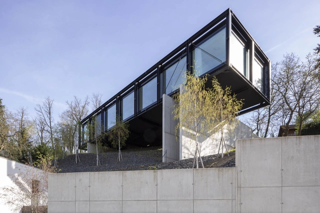 Villa Sidonius: Pneumatic Sealing Solutions in Unusual Settings - Featured Image
