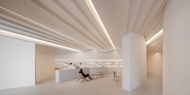 Simple Art Museum / HAS design and research - Interior Photography, Gallery, Chair