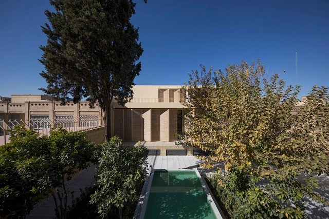 Casa Sarv / Dalan Office - Restauração
