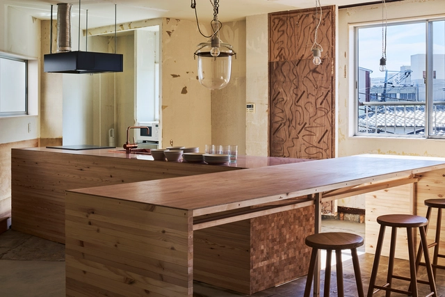 TOU Transient Hotel / Hitotomori Architects + arinco architects - Interior Photography, Hotels, Kitchen, Table, Lighting, Countertop