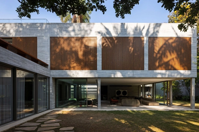 RDS House / Luiz Paulo Andrade Arquitetos - Houses