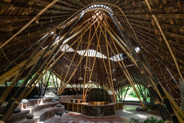 Dapur Naga Cocina y Comedor Comunal / Bamboo U - Hotelería Y Entretenimiento
