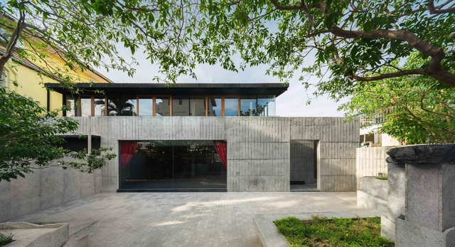 Ronin Bar / studio...nutto - Exterior Photography, Restaurant & Bar Interiors, Garden, Facade