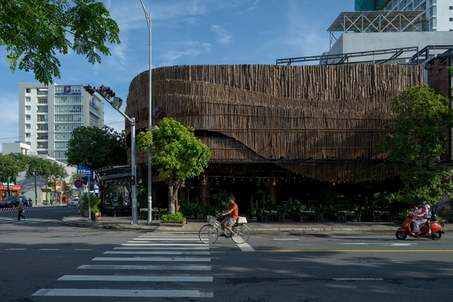 Baba Yaga Restaurante / Duoitancay Concept - Fotografía exterior, Restaurant