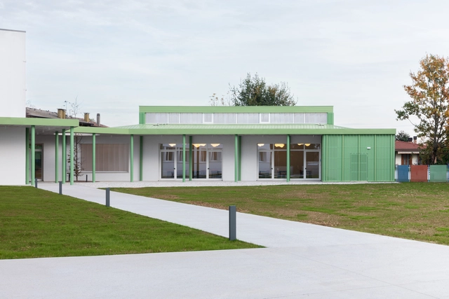 Luigi Einaudi Primary School San Cipriano / Planum Srl - Kindergarten