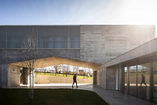 House in Vila Real  / AZO. Sequeira Arquitectos Associados - Houses