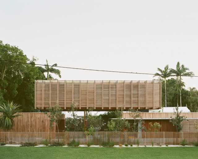 Casa de la Calle Bangalow / Son Studio - Casas