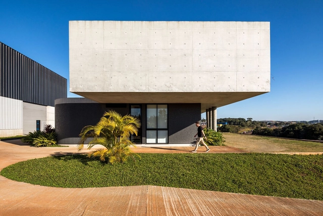 Sede BOLT Protensão / Michel Macedo Arquitetos - Edifícios De Escritórios