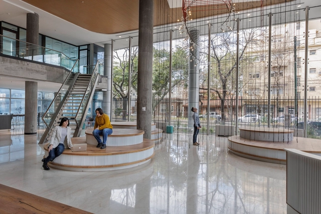 Oficinas Supermayorista Vital Argentina / Contract Workplaces - Fotografía interior, Edificio De Oficinas, Escaleras, Fachada