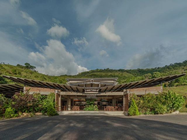 Monteverde / Level Group - Restaurant
