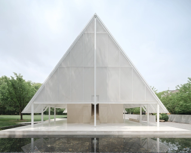 Breeze Hall / SHISUO design office - Ayuntamiento