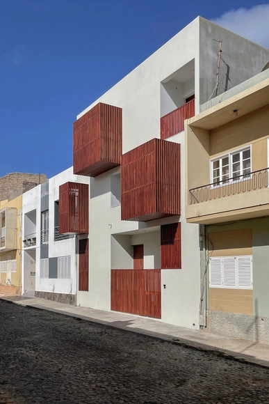 Casa de los Ripados / Oficina de Utopias - Fotografía exterior, Casas, Fachada