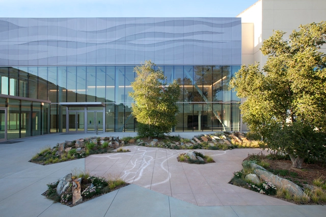 NHM Commons Museum Wing and Community Hub / Frederick Fisher and Partners - Exterior Photography, Museum, Facade