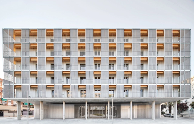 巴塞罗那激进的社会住房项目荣获2024年英国皇家建筑师学会（RIBA）国际奖 - 主图