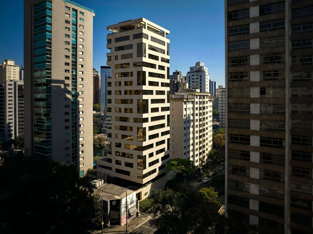 Edifício Fólio / Gustavo Penna Arquiteto e Associados - Residencial