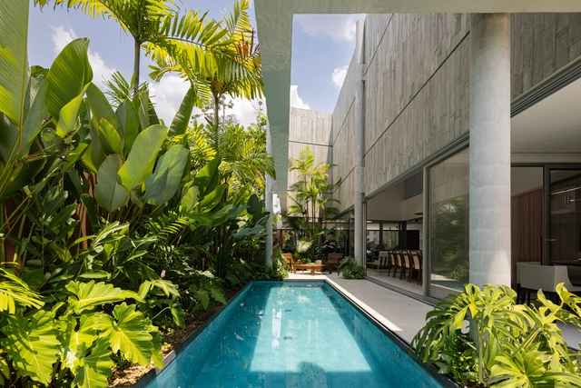 Casa da Sombra / Laurent Troost Architectures - Fotografia de Exterior, Casas