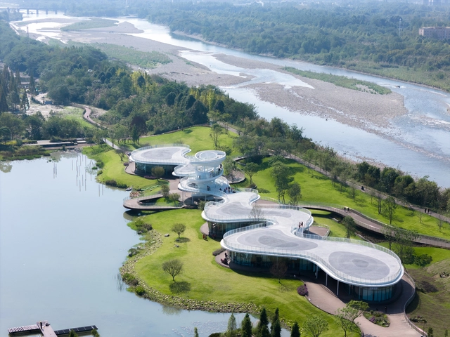 Lujiatan Wetland Park Commercial Service Center / MUDA-Architects - Landscape