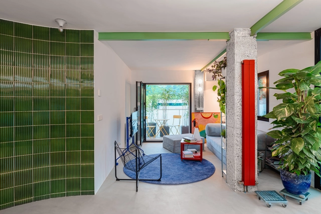 Apartamento Protótipo Doméstico Não Planejado / Ismael Medina Manzano Architecture  - Fotografia de Interiores, Outras Estruturas, Porta, Cadeira, Mesa