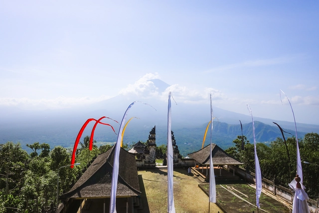 Bali: Balancing Architectural Tradition and Modernity - Featured Image