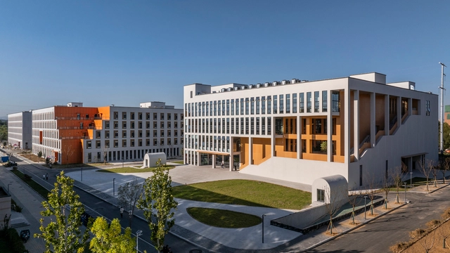 烟台城市科技职业学院二期 / 超城建筑 - 建筑图, 高等教育设施