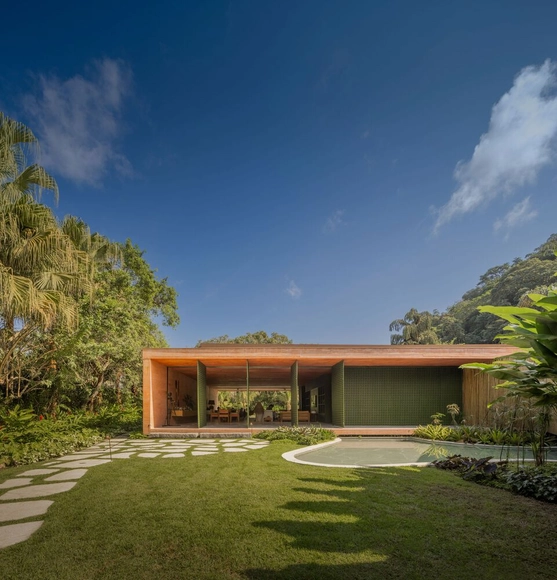 Casa laranjeiras / mf+arquitects - Casas