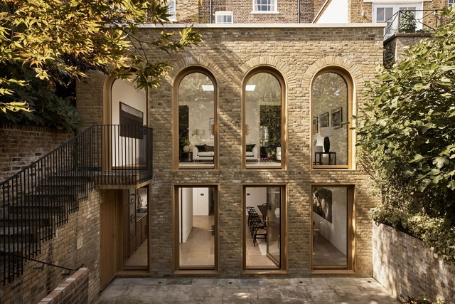 Casa Laurie / Joseph Mills Architects - Fotografía exterior, Ampliación, Arco, Arcada, Escaleras